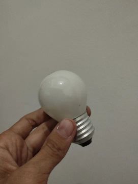 10 lâmpadas bolinha leitosa 15w 