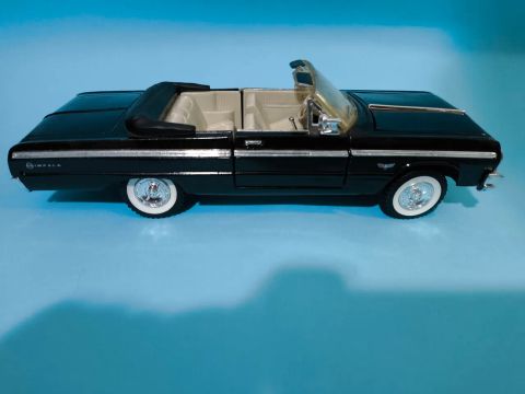 Chevrolet Impala 1964 - Modelo de Carro em Escala 1/24 Sunnyside