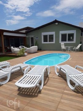 Casa à venda em Daniela com 190 m², 3 quartos, 2 s