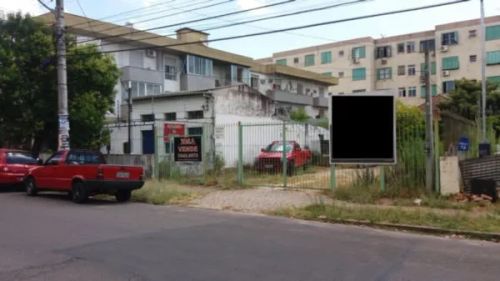 TERRENO COM APROXIMADAMENTE 22M² DE FRENTE, 40 METROS DA FRENTE AOS FUNDOS, TOTALIZANDO 87
