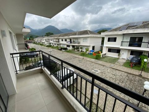 Casa Duplex em condomínio fechado - Vargem Grande 