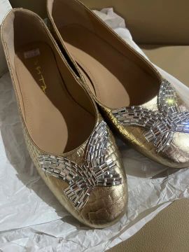 Sapatilhas Dourada com Strass