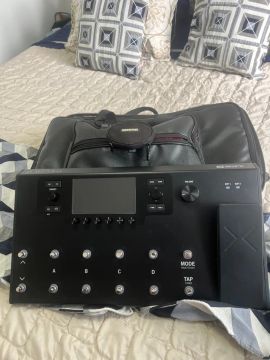 Pedaleira Multi Efeitos para Guitarra Line 6 Helix LT