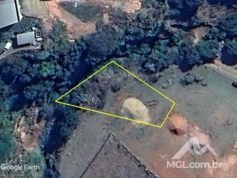 MACHADO/MG  Terreno com 1.000m² no Distrito Industrial