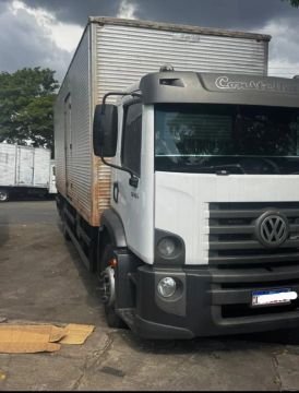 15-180 2008 baú 8 m 