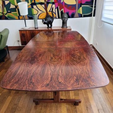 Mesa Jacarandá bahiano, anos 60, impecável. 