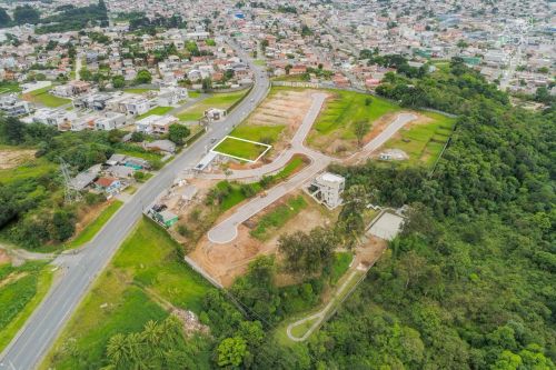Condomínio Parque, Vista para Serra do Mar, Lago com Ponte, 46 Casas, Atuba, Curitiba.