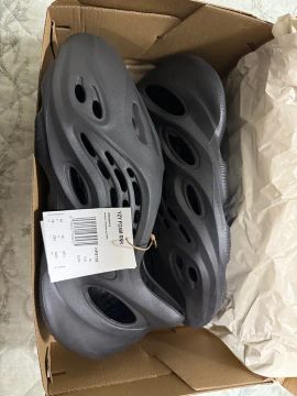 Yzf foam adidas 