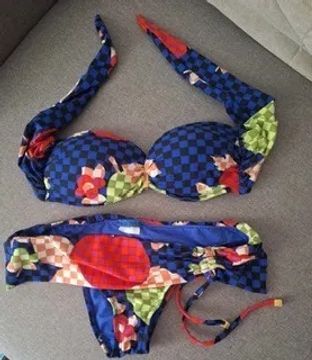 Biquini Salinas com estampa quadriculada e floral