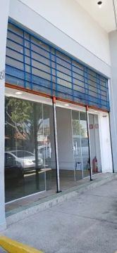 Imóvel para aluguel possui 100 metros quadrados em Bosque dos Eucaliptos - São José dos Ca