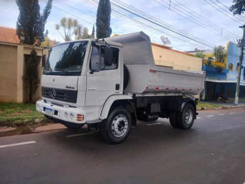 Vende se mercedes benz atron 1719 toco caçamba ano 2014 