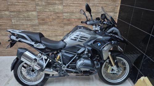 BMW R 1200 GS - Baixa km 