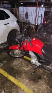 Fan 125 com partida elétrica.