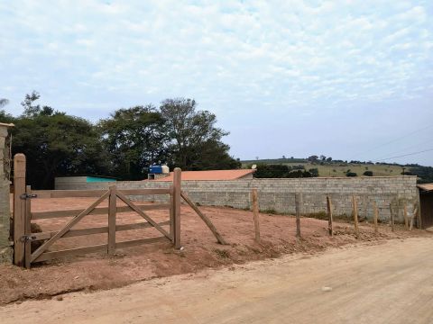 Terreno 1.000mts com escritura pronto pra construir.