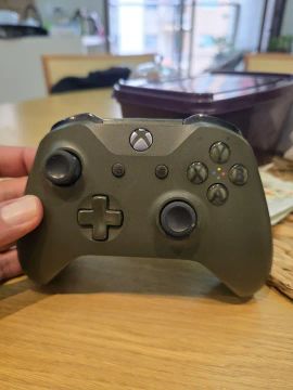 Controles xbox + carregador e baterias