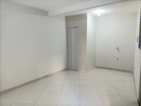 Ponto Comercial para Aluguel em Ondina - 20m² 