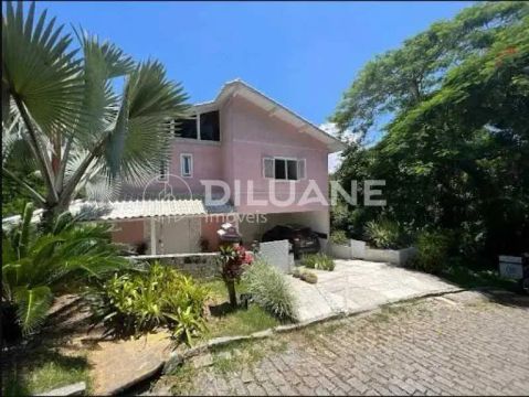 Apartamento - Padrão / Residencial / Sapê