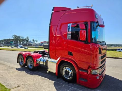Scania R450 6x2 Highline Ano 19 Teto Alto Automático Ar Digital e Mídia 