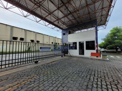 Prédio, 8800 m² - venda por R$ 20.000.000,00 ou aluguel por R$ 100.000,00/mês - Parangaba