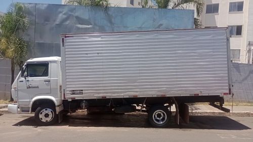Vendo VW 8140 baú 