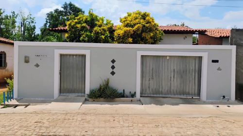 VENDO UMA CASA  NA CIDADE NOVA EM TIMONValor 120.000