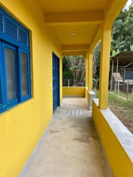 CASA ACONCHEGANTE NA ROÇA