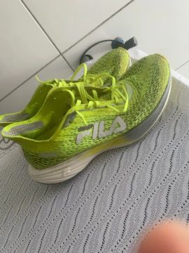 BAIXEI Tênis Fila KR6 