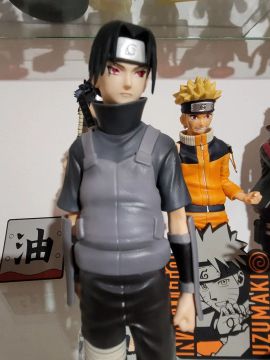 Figura de Ação Naruto - Itachi Uchiha MASTERLISE