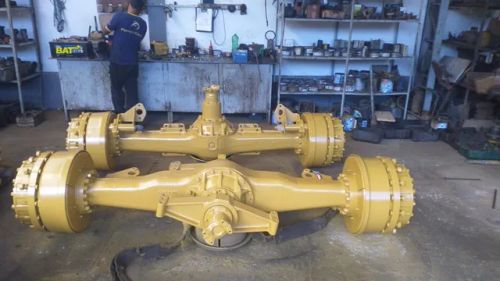 Trator de esteira CAT. D6D para ser vendido peças 
