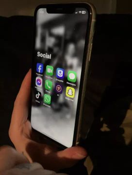 Iphone 11 branco novo 