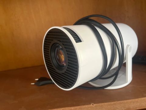 Projetor portátil HY3000
