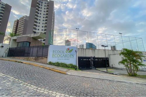 Apartamento em Ponta Negra com Piscina e Segurança