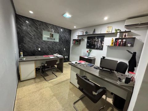 Alugo/ compartilho sala toda mobiliada para escritório 