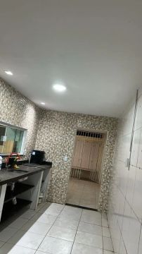 Aluga-se excelente casa no Vinhais, 4 qts.