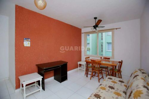 Apartamento com 1 dormitório e 1 vaga de garagem, no bairro Alto Petrópolis.