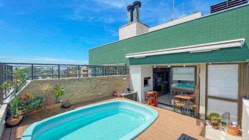 Cobertura duplex impecável, localizada no bairro Chácara das Pedras, pronta para morar, co