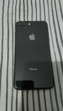 iPhone 8 Plus 