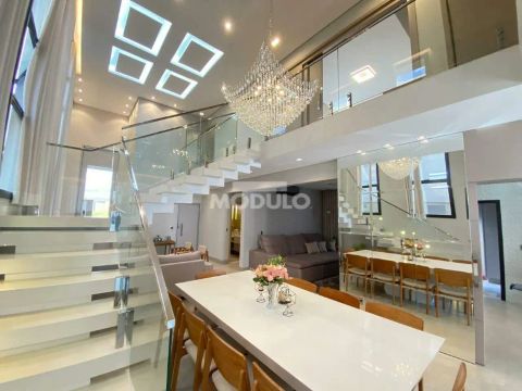 Sobrado condominio varanda sul com 4 suites, 345 mts de construçao