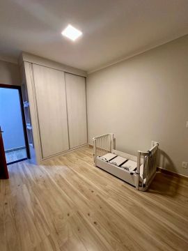 Casa térrea em condomínio  