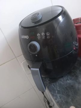 Vende-se essa Air fryer