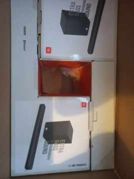 Soundbar JBL Cinema SB180 com Extra Bass