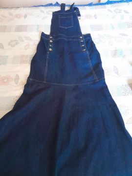 Jardineira jeans 