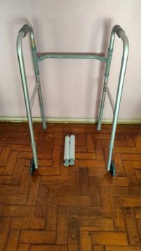Andador para adulto