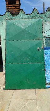 Porta de aço com batente  - 2,18m x 1,18m