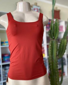 Camiseta feminina com proteção UV