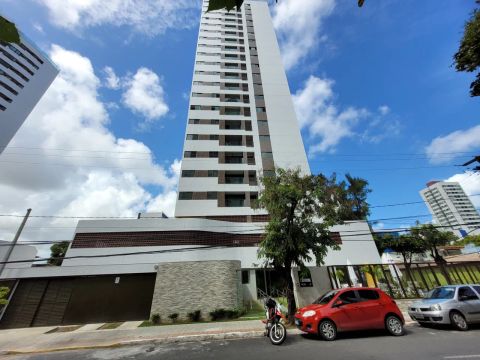 Alugo excelente apartamento com 02 quartos com suíte no Rosarinho - Recife - PE