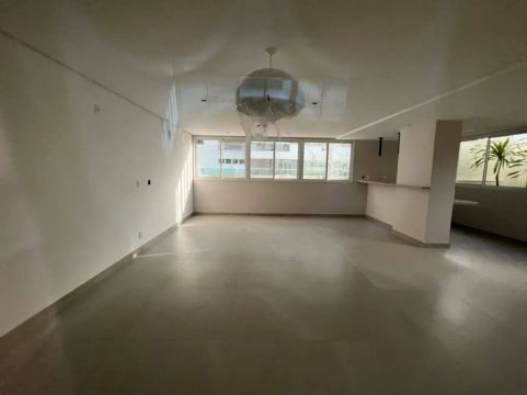 Apartamento Padrão com 217m² ,3 quartos ,3 suites ,4 vagas JardinsJardins - SE