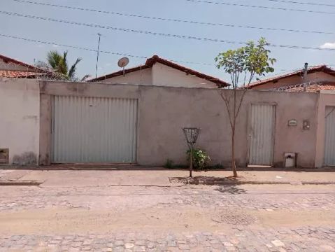 Oportunidade Única em JANUARIA - MG | Tipo: Casa | Negociação: Leilão | Situação: Imóvel