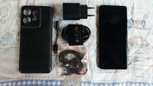 Somente troca por celular e volta Motorola Edge 50 pro 5G de 256Gb e 12+12Gb RAM 
