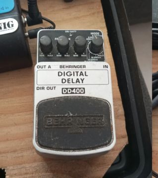 pedal delay behringer
